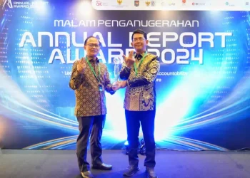 Konsisten Terapkan GCG, Bank Jatim Raih Penghargaan BUMD Keuangan di ARA 2024
