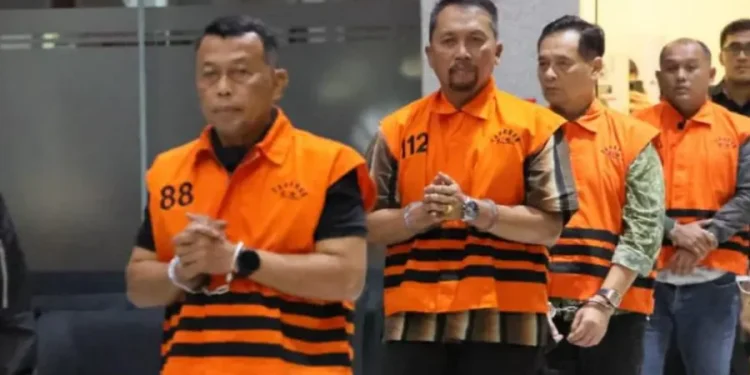 Penggeledahan Kasus Bupati Ponorogo, KPK Sita Barang Bukti dan Senjata Api
