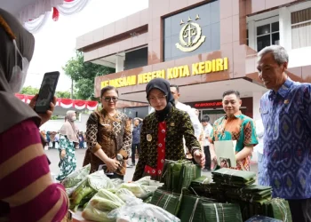 Tinjau Operasi Pasar Murni di Kejari Kota Kediri untuk Kolaborasi Jaga Harga