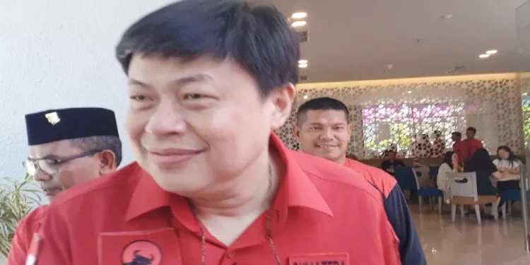 Kayu Gelondongan Banjir Sumut Minta Menhut Siapkan Paparan Lengkap