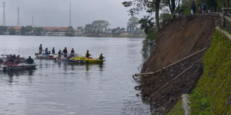 Dua Longsor di Sarangan Peringatan Penting untuk Tata Kelola Lingkungan dan Keselamatan Wisata