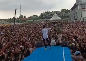 Antusiasme Masyarakat di Tengah Pro Kontra Penyambutan Valen Pamekasan