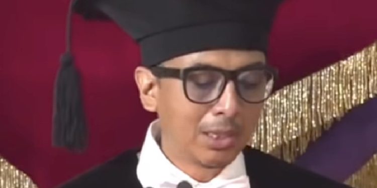 Zainal Arifin Mochtar Dedikasikan Ilmunya untuk Korban Penindasan di Balai Senat UGM