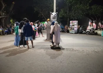 Patung Macan Putih Balongjeruk Kediri Tingkatkan UMKM dan Ekonomi Warga hingga Mancanegara